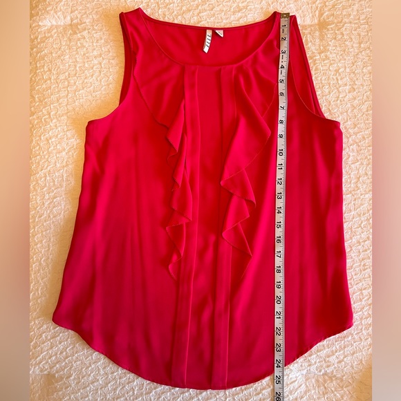 Hot pink sleeveless top - Picture 4 of 5